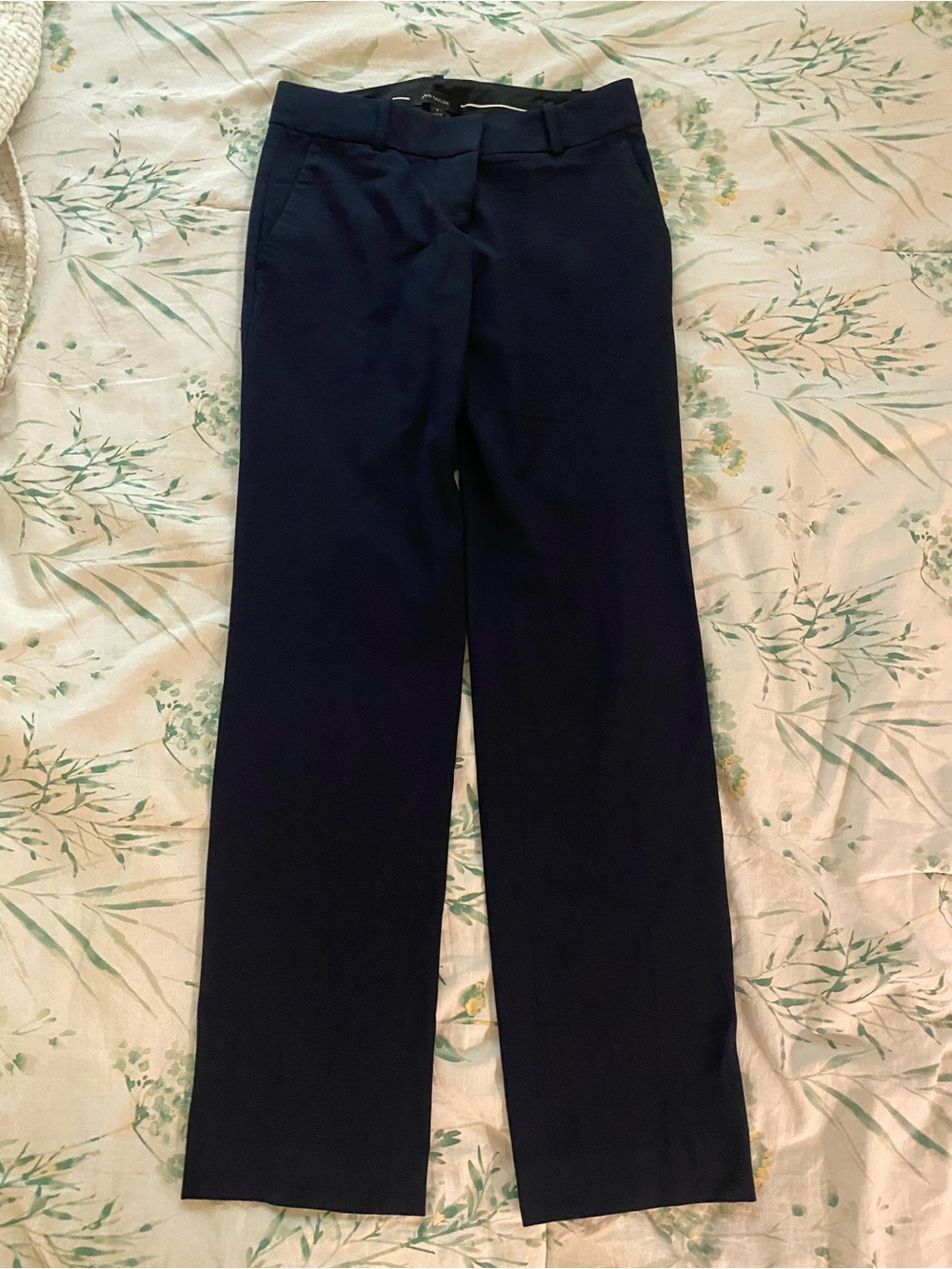Ann Taylor Navy NEW (without tags) Size 0 Dress Pants with Hook Closure